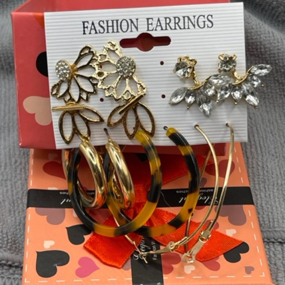 New  12 Pairs Earrings plus FREE SUNGLASSES